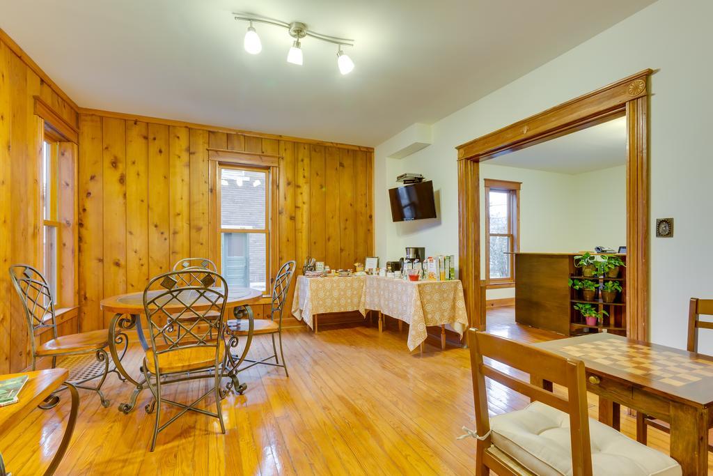 Persimmon Inn Bloomington Extérieur photo