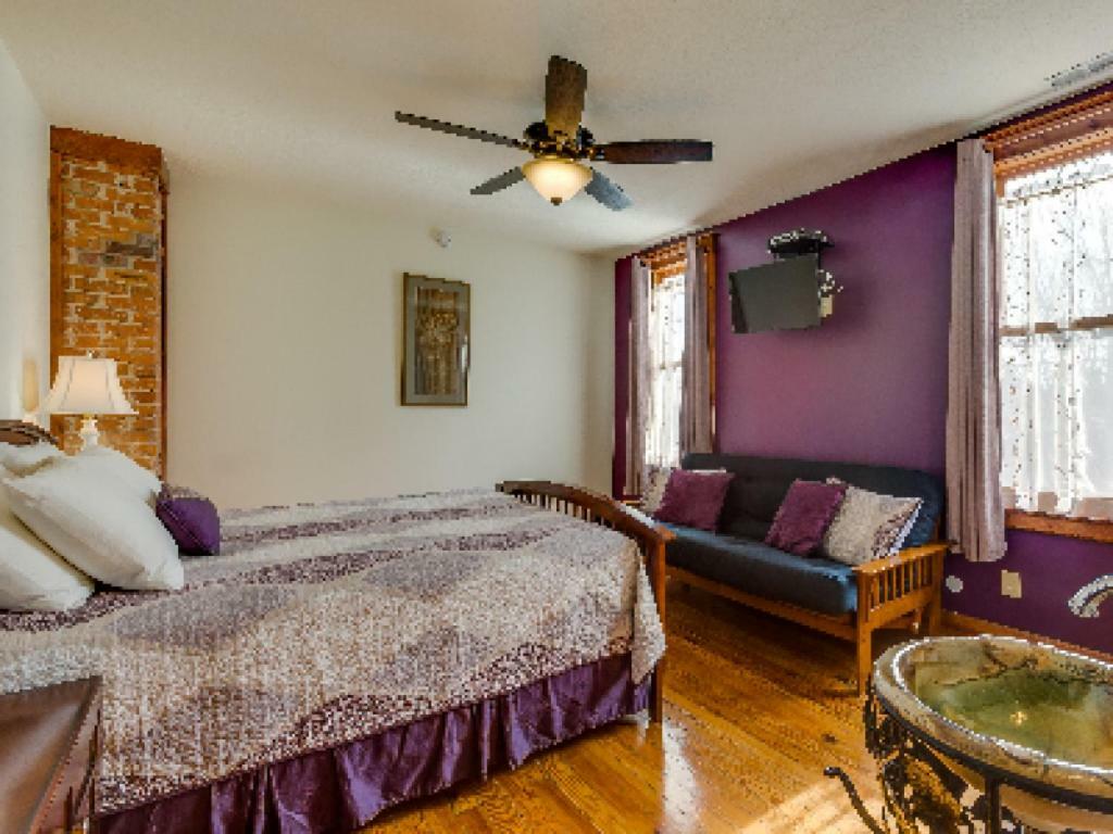 Persimmon Inn Bloomington Extérieur photo